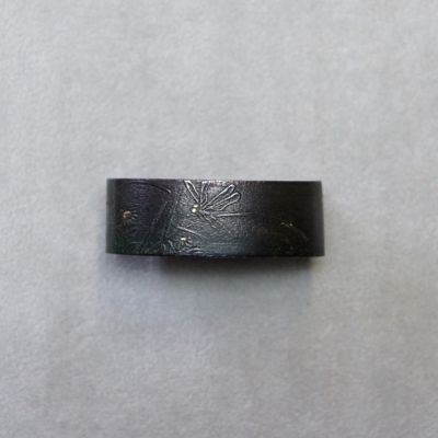 Fuchi Kashira, Tombo